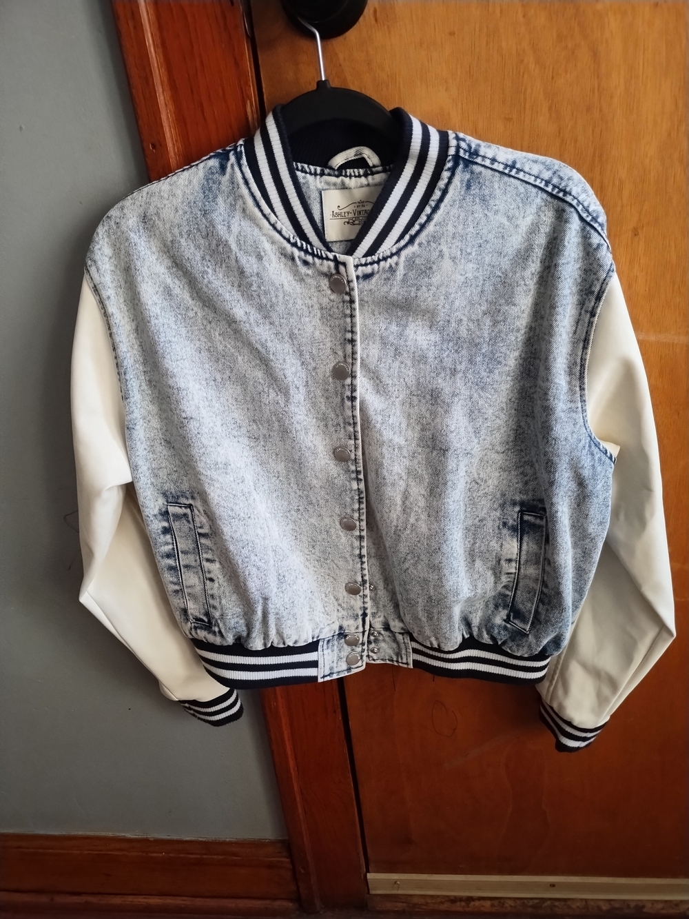 Women’s Light Acid-Wash Denim Bomber Jacket with Cream Sleeves